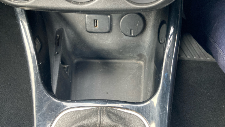 Vauxhall Corsa 1.4 SE Nav 5dr Petrol Hatchback